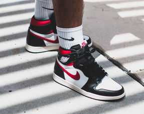 球鞋市場炒作的背后,我們消費一雙球鞋時應該思考些什么