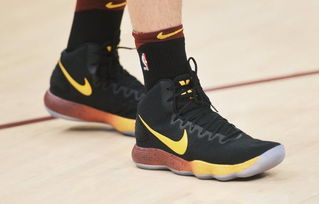 今日球鞋mvp 斯蒂芬森 nike 2k4 尷尬脫膠