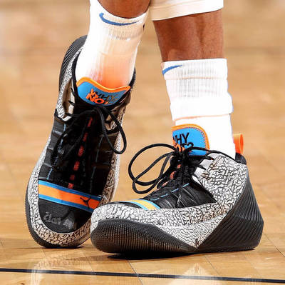 蛇紋紅曼巴!10月22日NBA賽場球鞋特寫照賞析