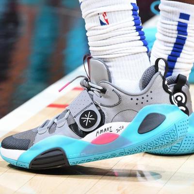 今日常規(guī)賽上腳球鞋一覽 哈勒爾選擇李寧全城8展現(xiàn)力與美