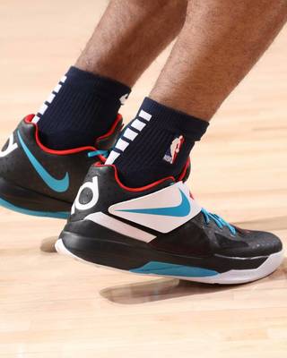 1月29日NBA賽場球星戰靴盤點 歐文7與杜蘭特4成焦點