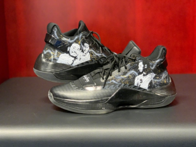 林書豪球鞋 紀(jì)念、定制與市場(chǎng)熱潮背后的CBA文化現(xiàn)象