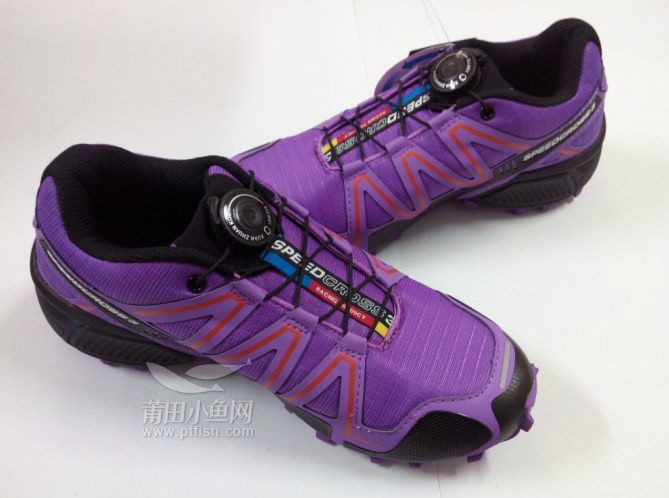 工廠直銷與專利合作 開啟旋轉(zhuǎn)鞋扣球鞋新篇章