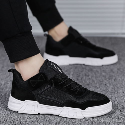 春季潮流新風(fēng)尚 男士韓版透氣板鞋，休閑運(yùn)動(dòng)兩相宜